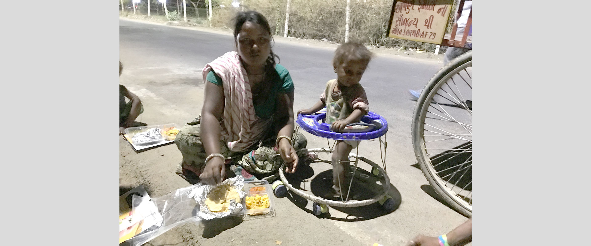 V3cube Distributed Food Packets